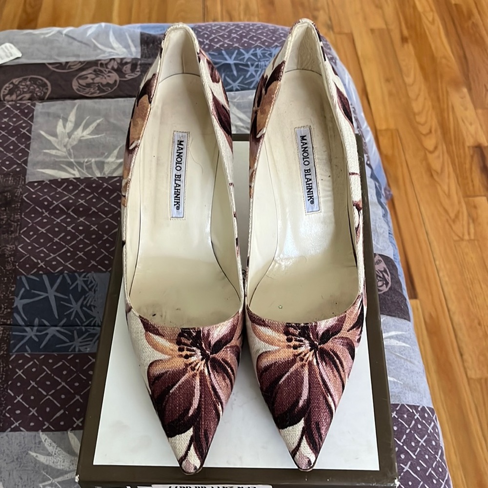 Manolo Blahnik original